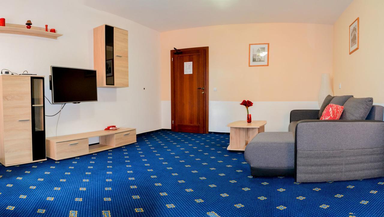 Garni Hotel Tatramonti Poprad Ngoại thất bức ảnh