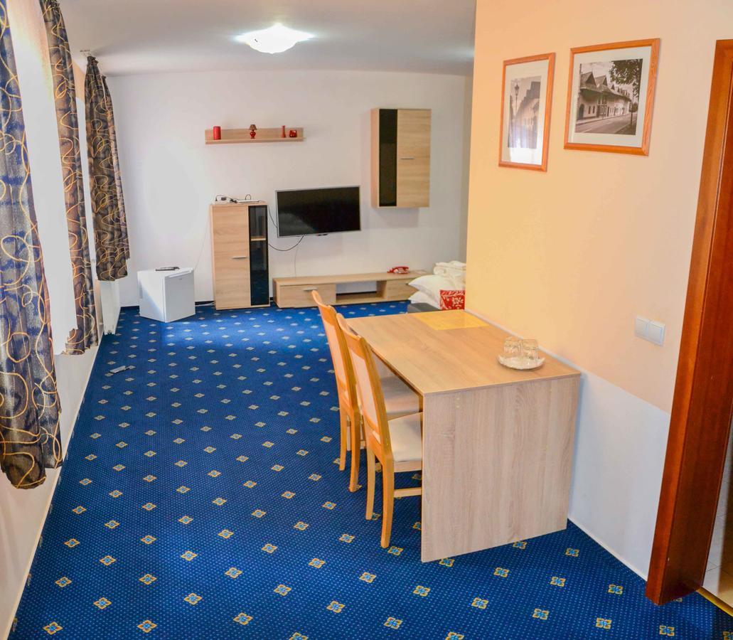 Garni Hotel Tatramonti Poprad Ngoại thất bức ảnh