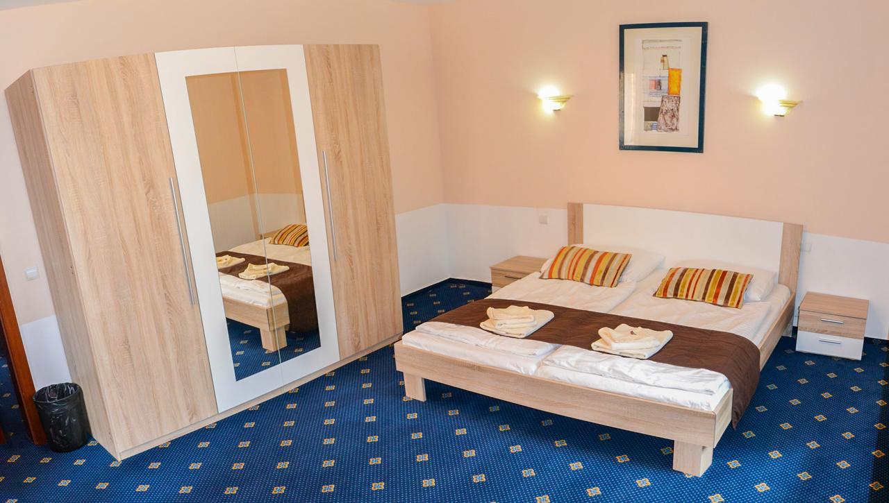 Garni Hotel Tatramonti Poprad Ngoại thất bức ảnh