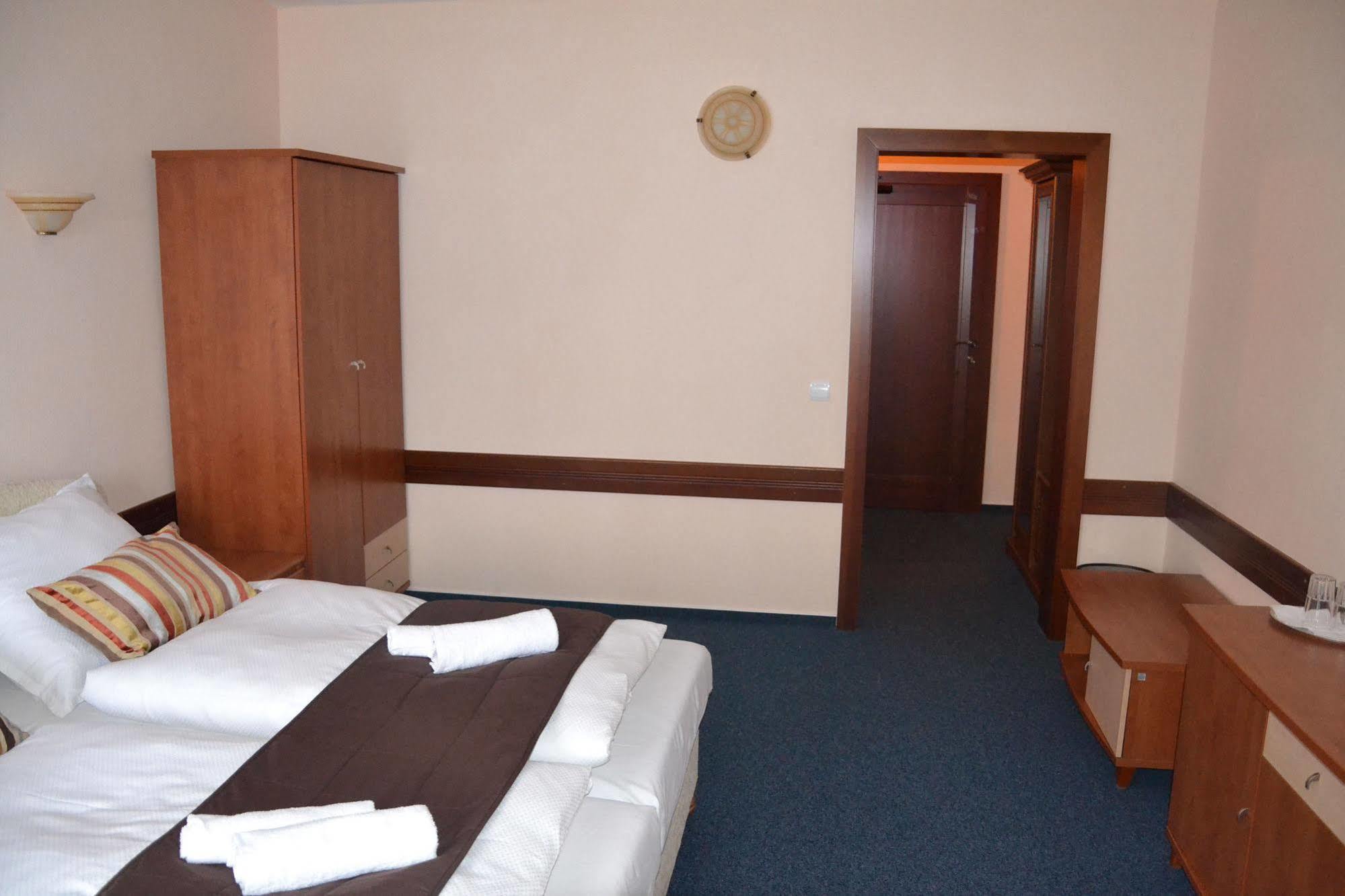 Garni Hotel Tatramonti Poprad Ngoại thất bức ảnh