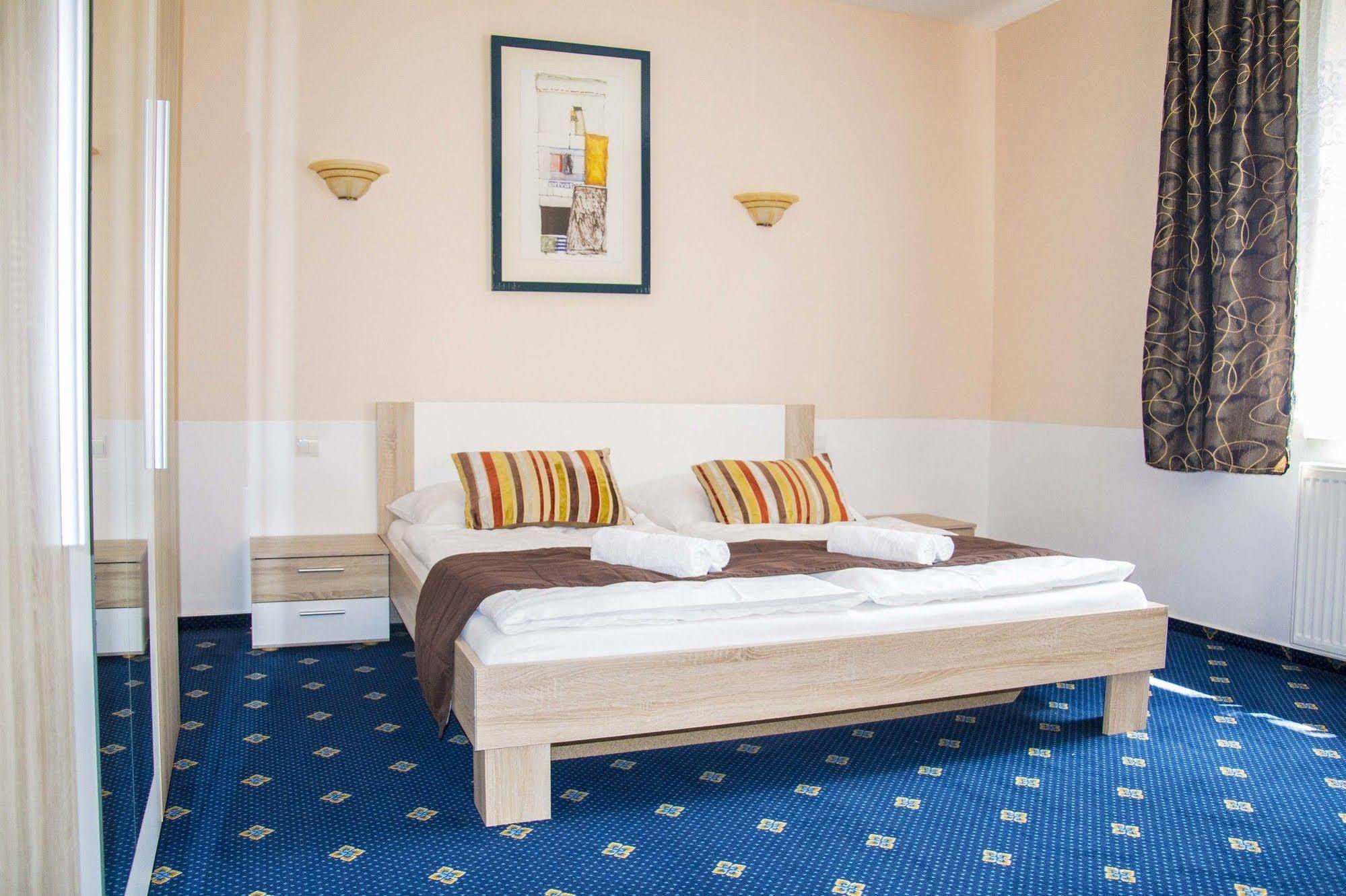 Garni Hotel Tatramonti Poprad Ngoại thất bức ảnh
