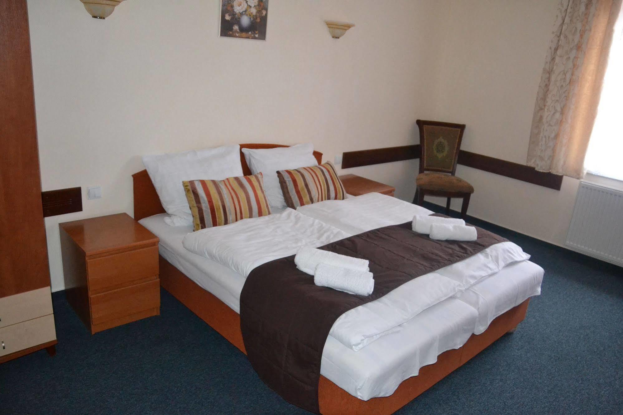 Garni Hotel Tatramonti Poprad Ngoại thất bức ảnh